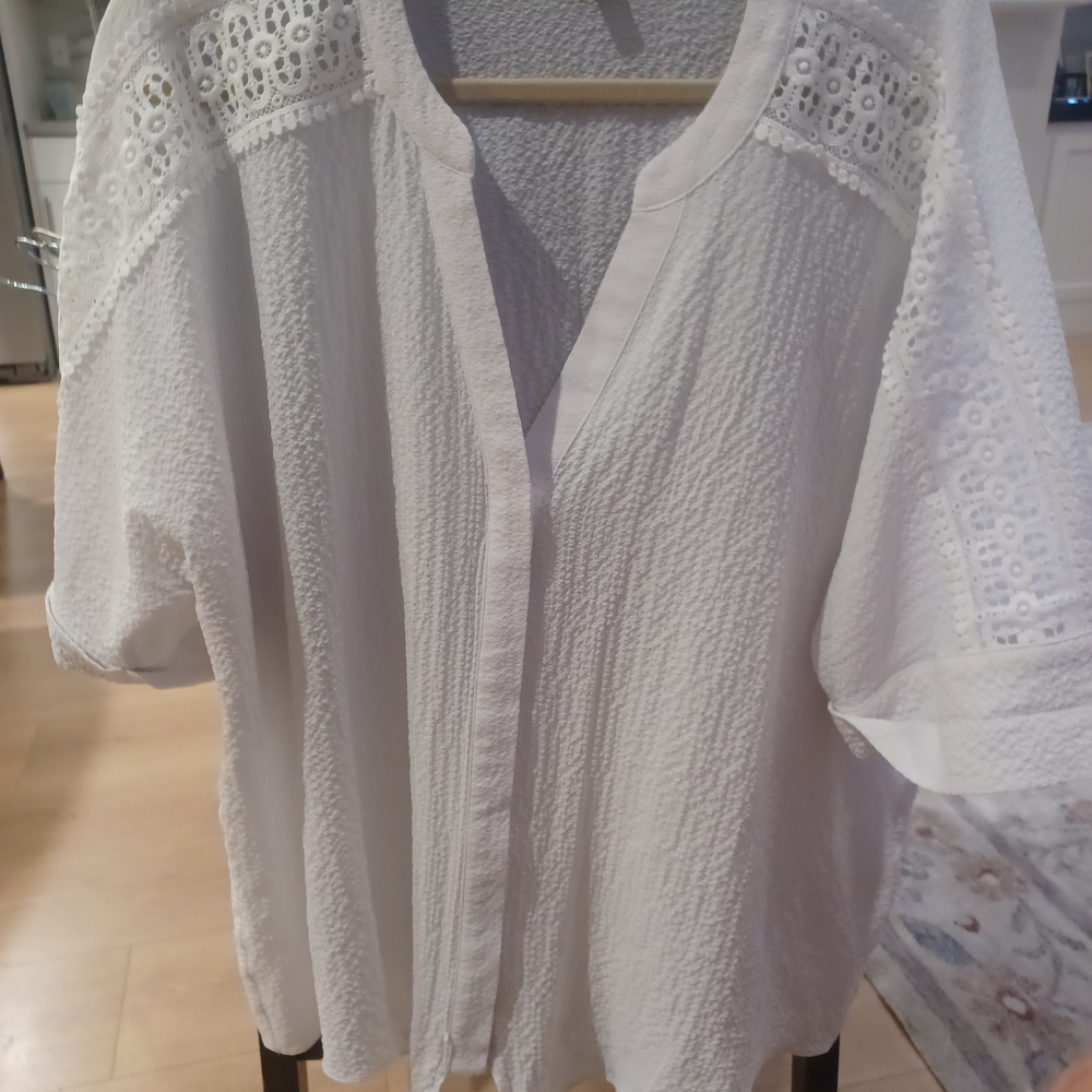 Alfani White Textured Blouse with Lace Detail
